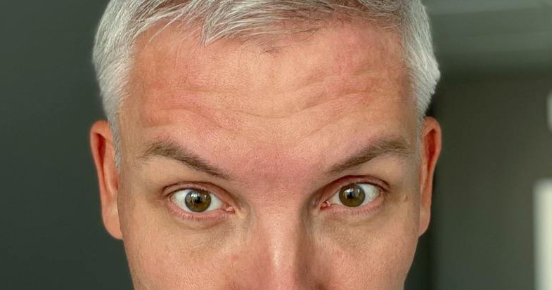 Брови филина, Бровь Мефистофеля, Бровь Спока. Изобразил как мог.