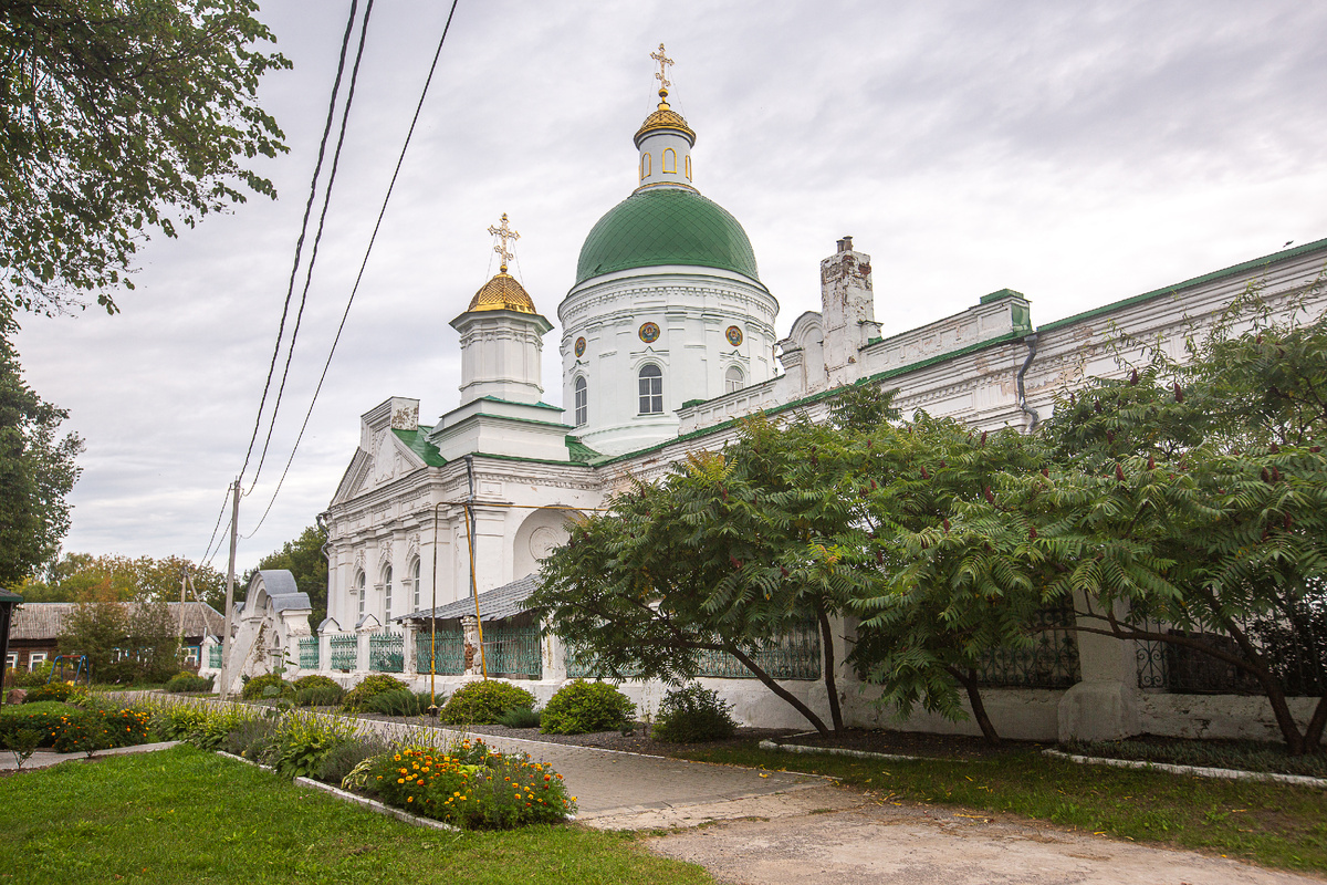 Троицкий храм. Рабочий посёлок Тума, Клепиковский район. Рязанская область. Фото автора статьи (ещё 1 фото, листайте галерею)
