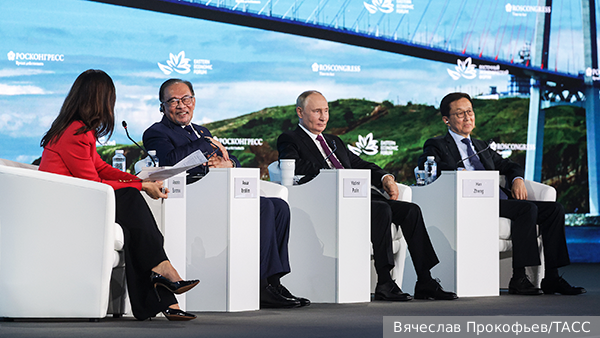     Фото: Вячеслав Прокофьев/ТАСС   
 Текст: Андрей Резчиков