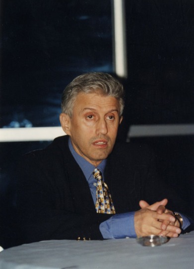 Ним разобраться но и был. Ним разобраться но и был. Бернард шоу главный урок истории. Ты просишь без уважения мем. Ним разобраться но и был.