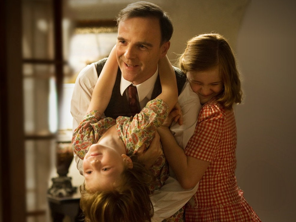 Кадр из сериала «Милдред Пирс», 2011 год, режиссер Тодд Хейнс