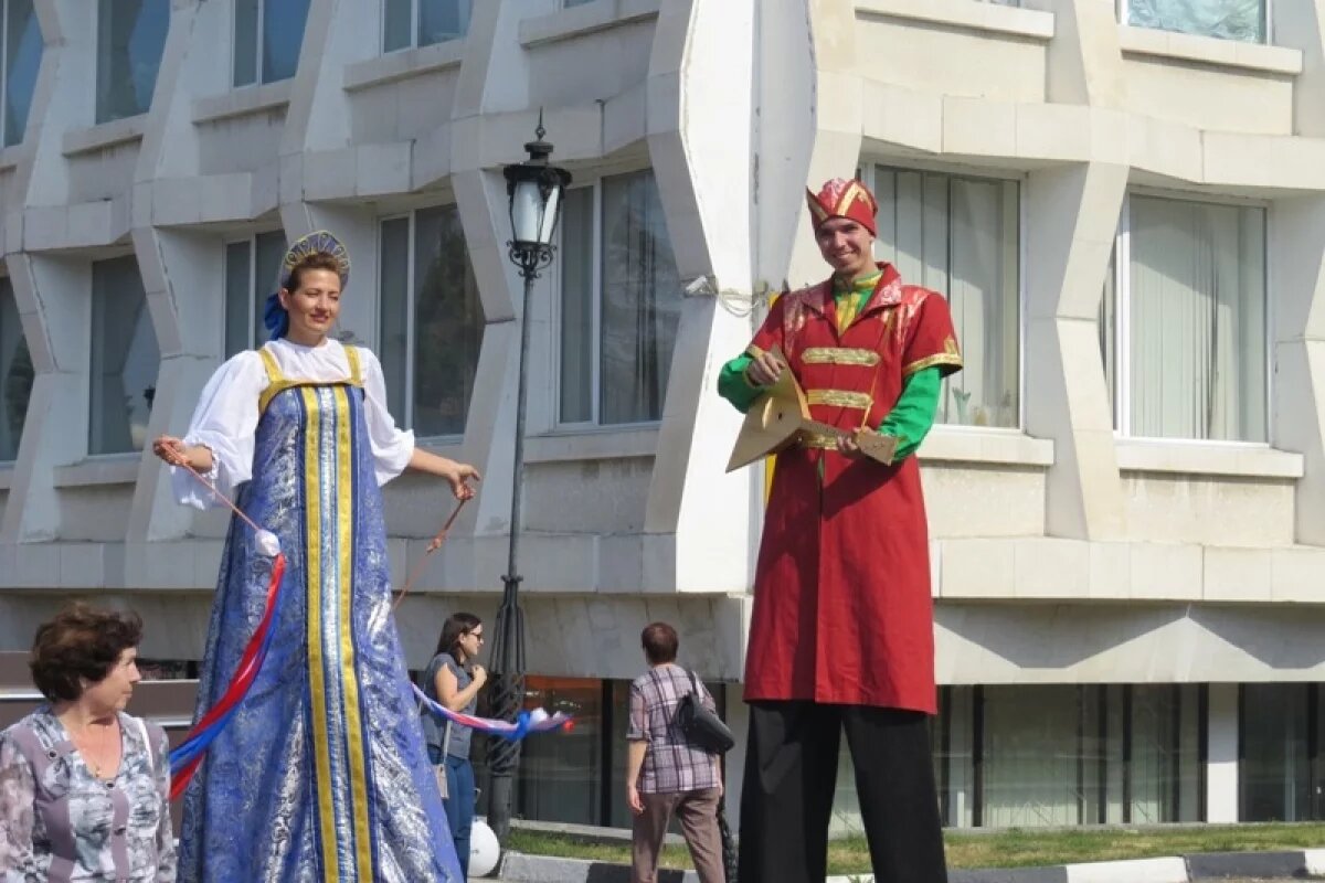    Патриотично и экономно.