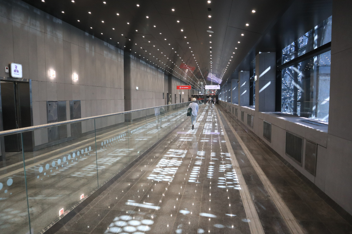 Потапово - новая станция метро среди широкой автомагистрали -23