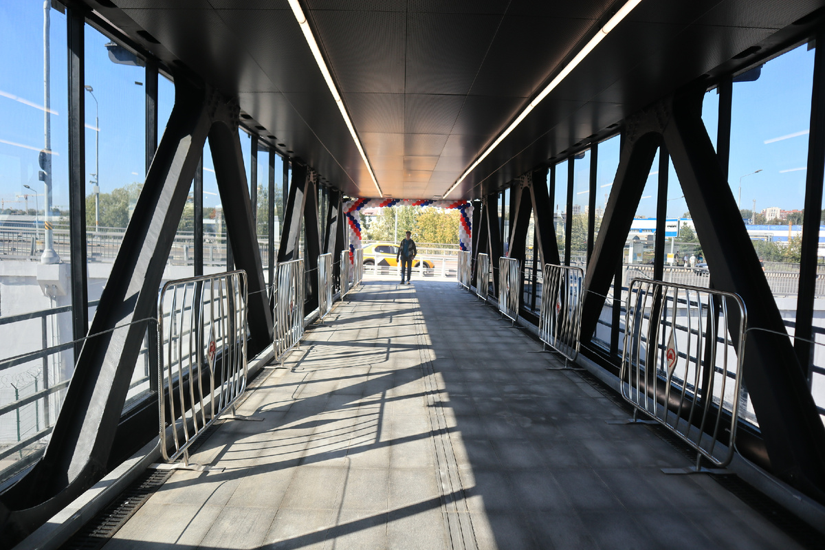 Потапово - новая станция метро среди широкой автомагистрали -34