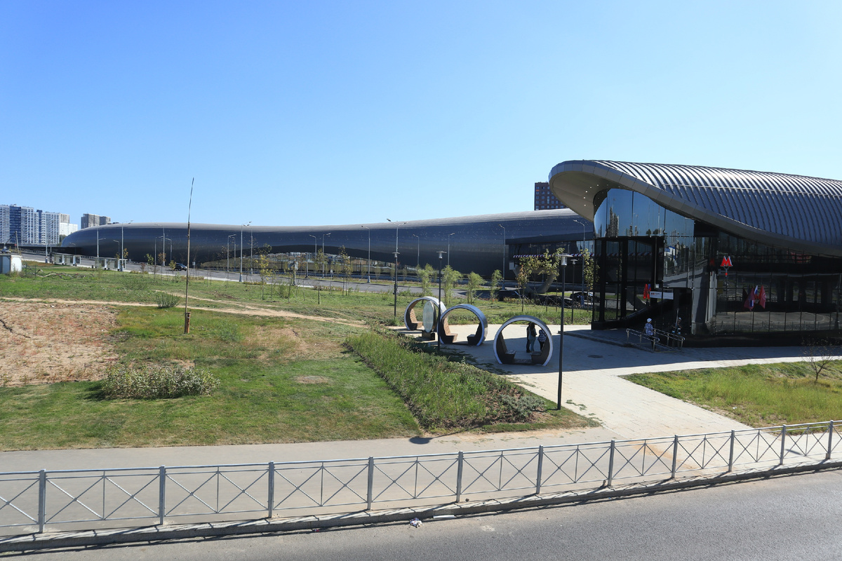 Потапово - новая станция метро среди широкой автомагистрали -36