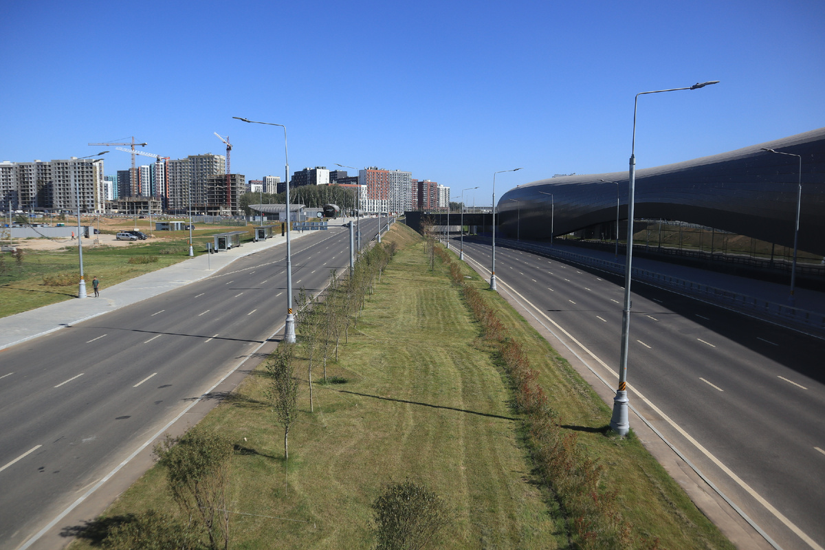 Потапово - новая станция метро среди широкой автомагистрали -21