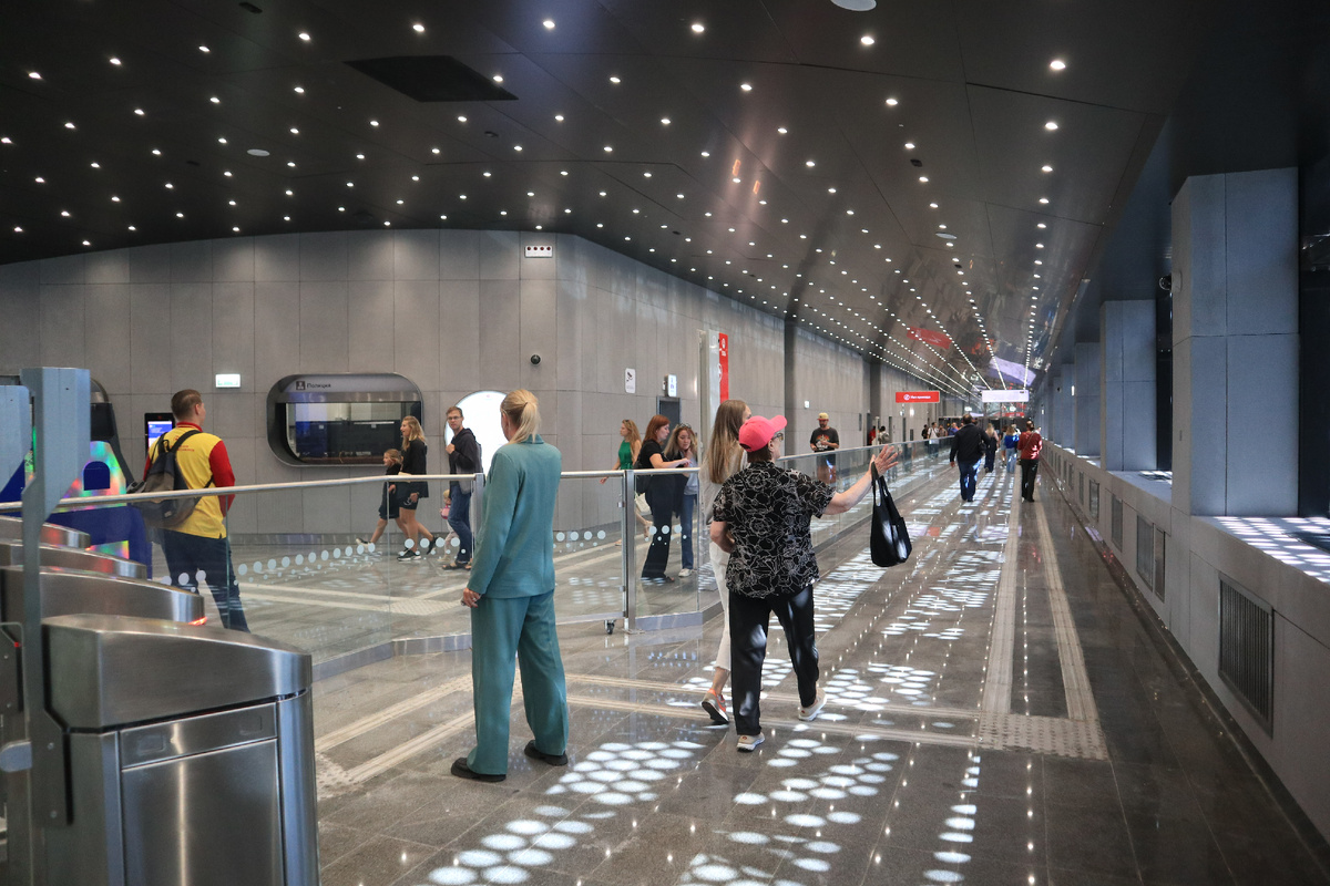 Потапово - новая станция метро среди широкой автомагистрали -23-2