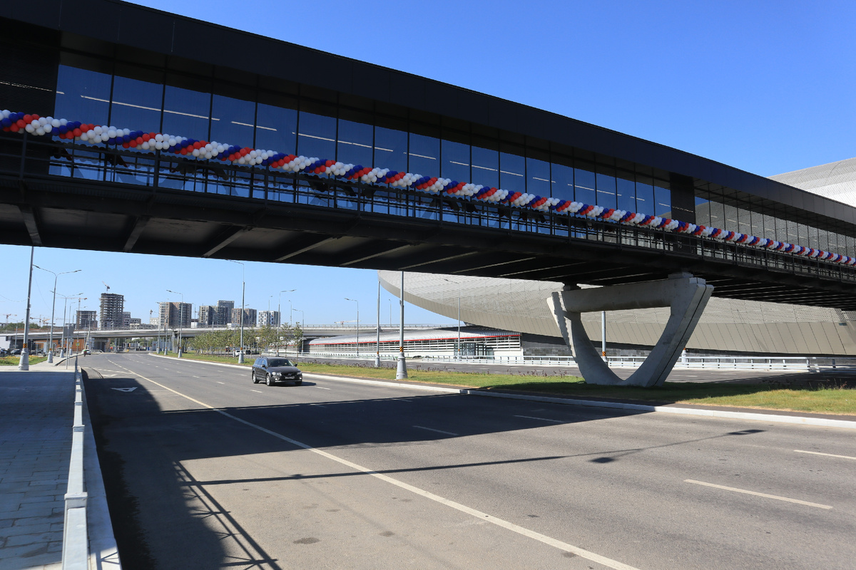 Потапово - новая станция метро среди широкой автомагистрали -31