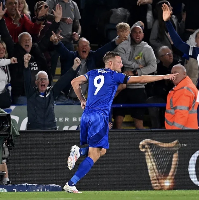 Джейми Варди забивает гол в свои 37 лет