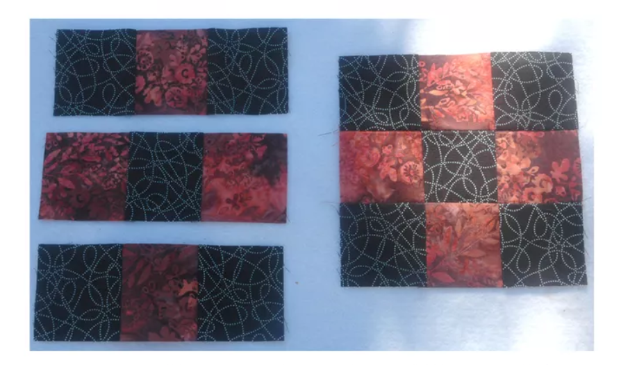 сделайте девять квадратов - центров для блоков лоскутного одеяла