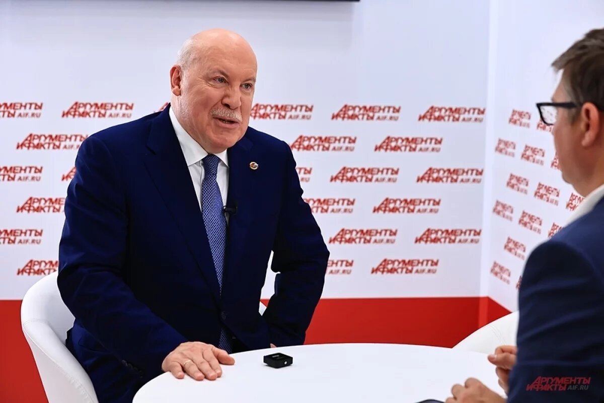    Госсекретарь СГ Мезенцев рассказал о новых модных белорусских брендах