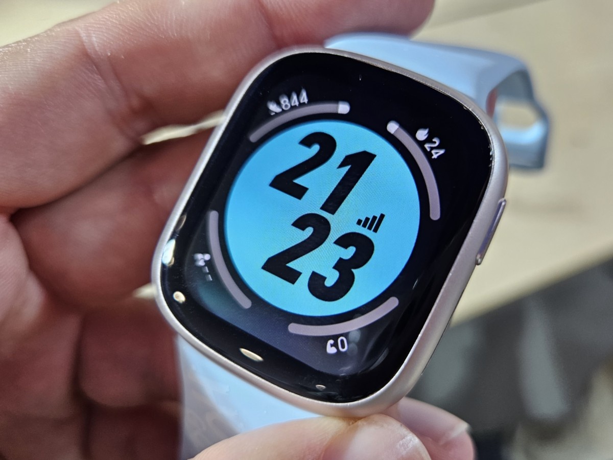    Представлены смарт-часы Honor Watch 5: яркий дисплей, GPS и новая батарея