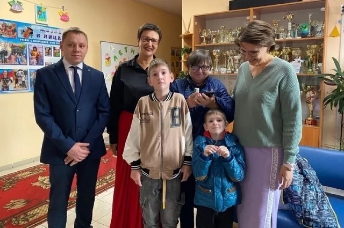    Мария Львова-Белова помогла двум братьям из Томска вернуться к бабушке