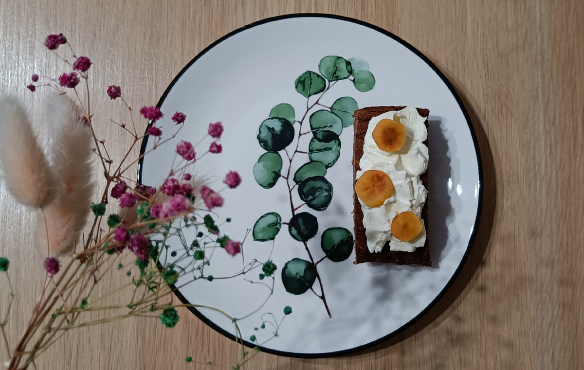 Украшать свои тарелочки - тоже привычка уже :)