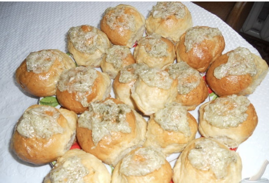 Пампушки с чесноком к борщу - очень вкусно, сытно и просто!