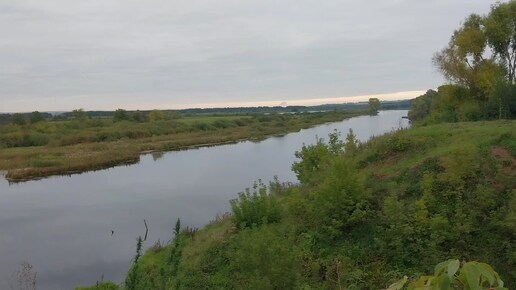 На кухне выходной. Убираюсь в огороде. Дача у Старицы.