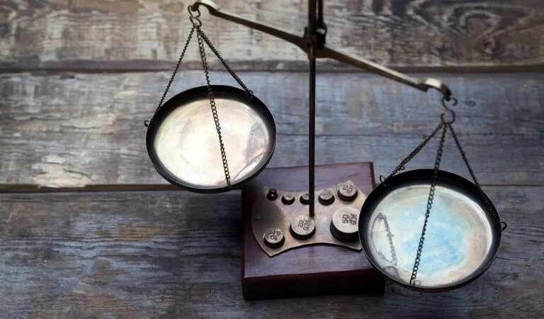 В факторах долголетия правильное питание составляет 25%, другие факторы — еще 25%, а эмоциональное равновесие играет важную роль, составляя 50%. (vetre via Shutterstock)