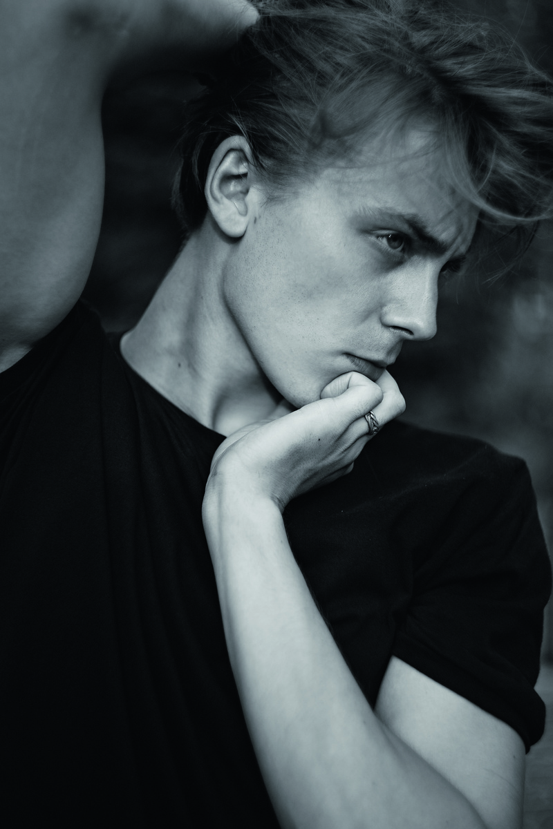           ЕГОР КИРЯЧОК Фото: Дмитрий Карпей, Мария Добрыгина, Анна Роз, Полина Смоленкая