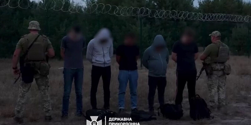    Заметим, служба в ВСУ на белорусской границе считается относительно спокойной, так как там не ведется никаких боевых действий.