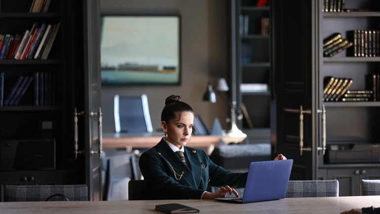    Кадр из сериала «Жизнь по вызову»