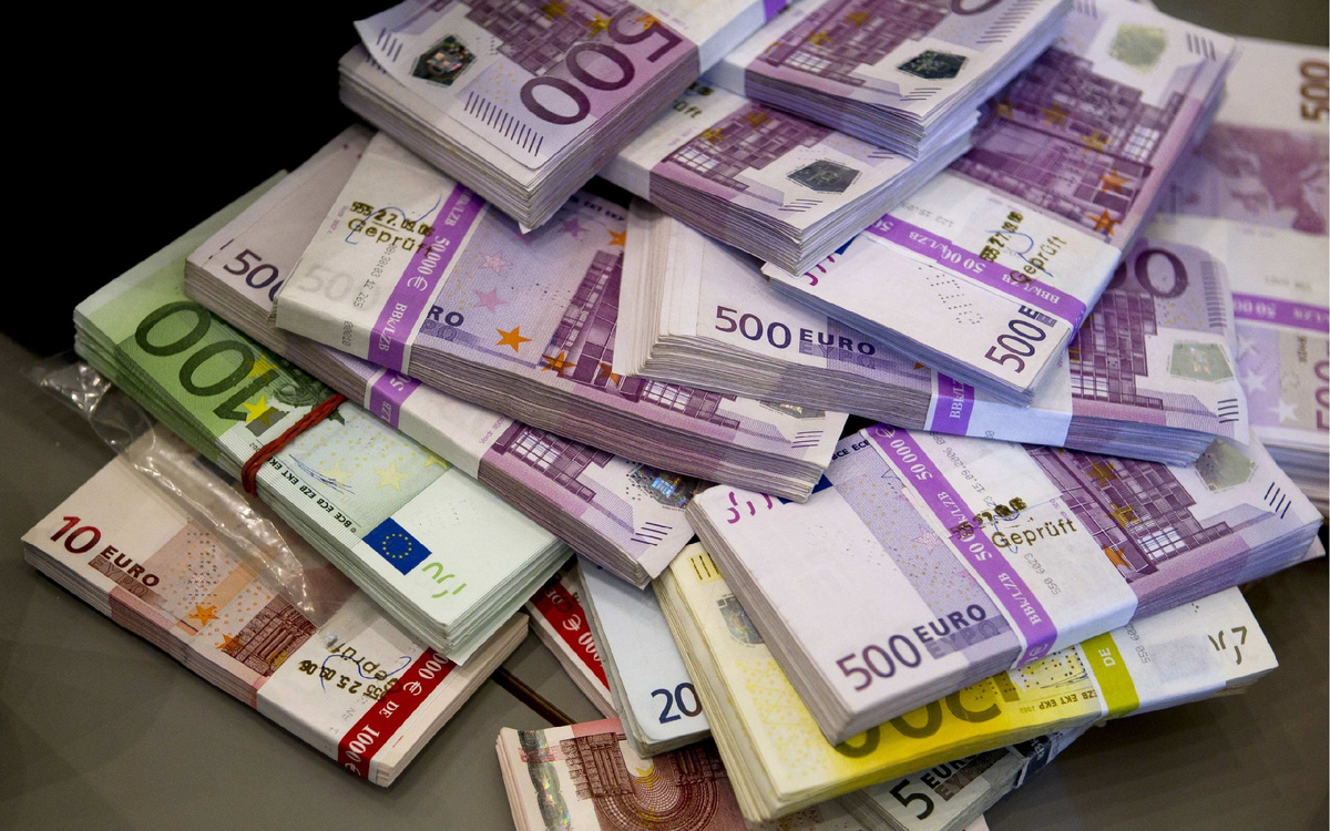 money-brand-product-cash-currency-euro-864705-pxhere.com.jpg