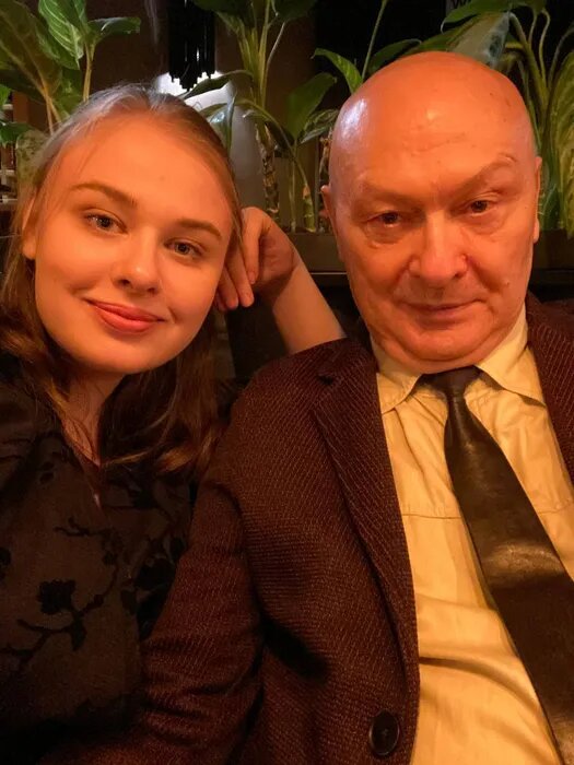 Сынок прикол. Да я ее мама. Моя мама. В 10 лет мама я тебя. Да я ее мама.