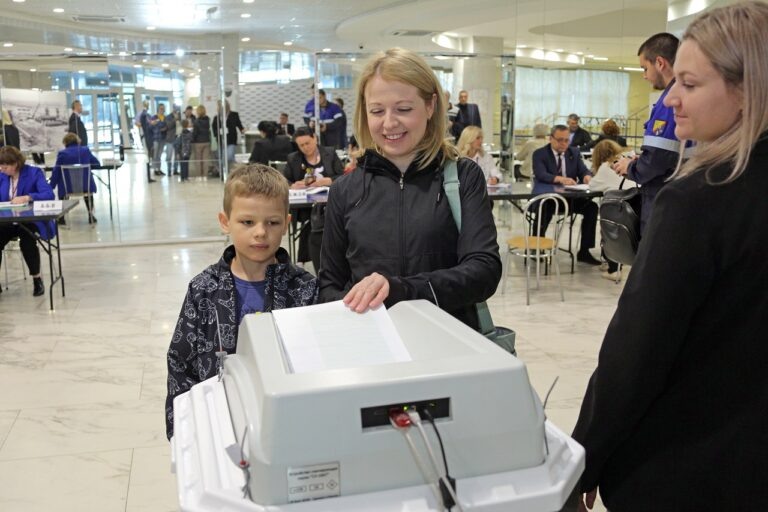    В Оренбуржье на выборах губернатора КОИБы установлены на крупных участках в 22 городах и районах Ольга Максимова