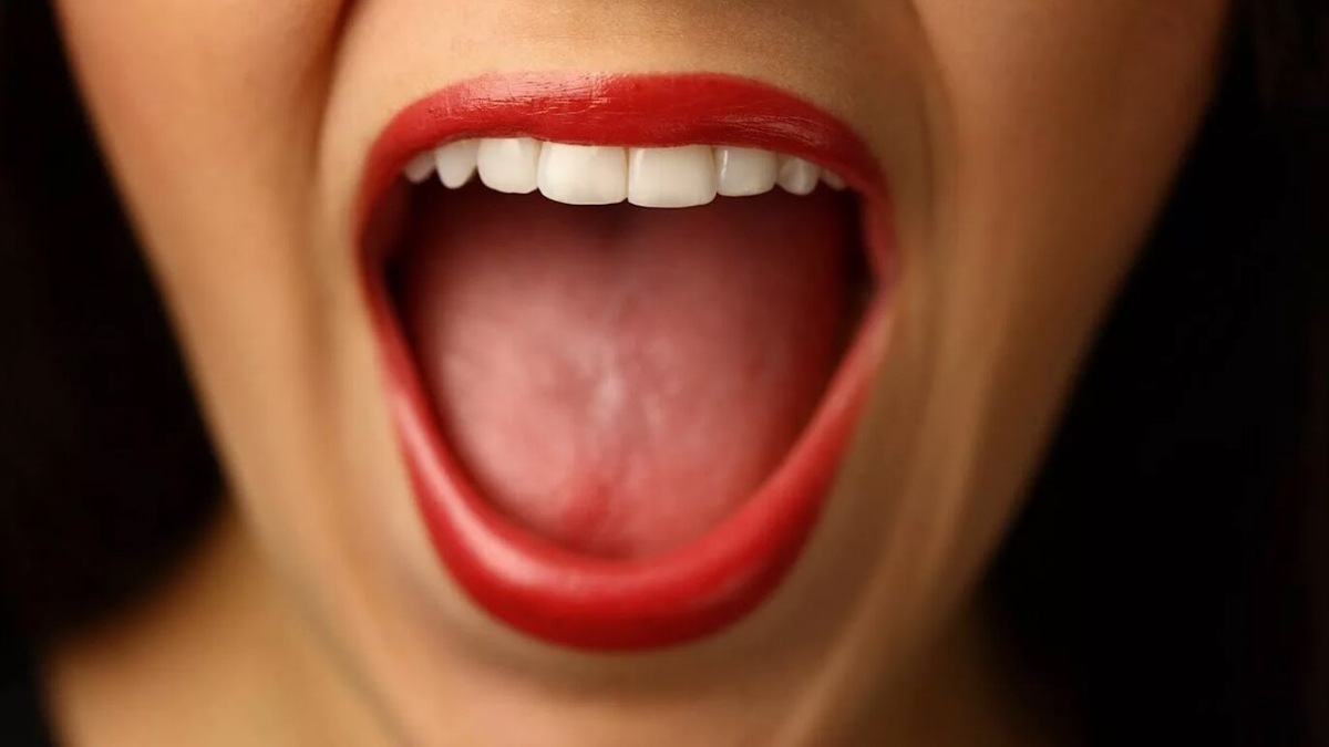    Прямо сейчас во рту каждого человека живут миллиарды бактерий, которые выполняют очень важные для нас задачи. Изображение: vintage.kz