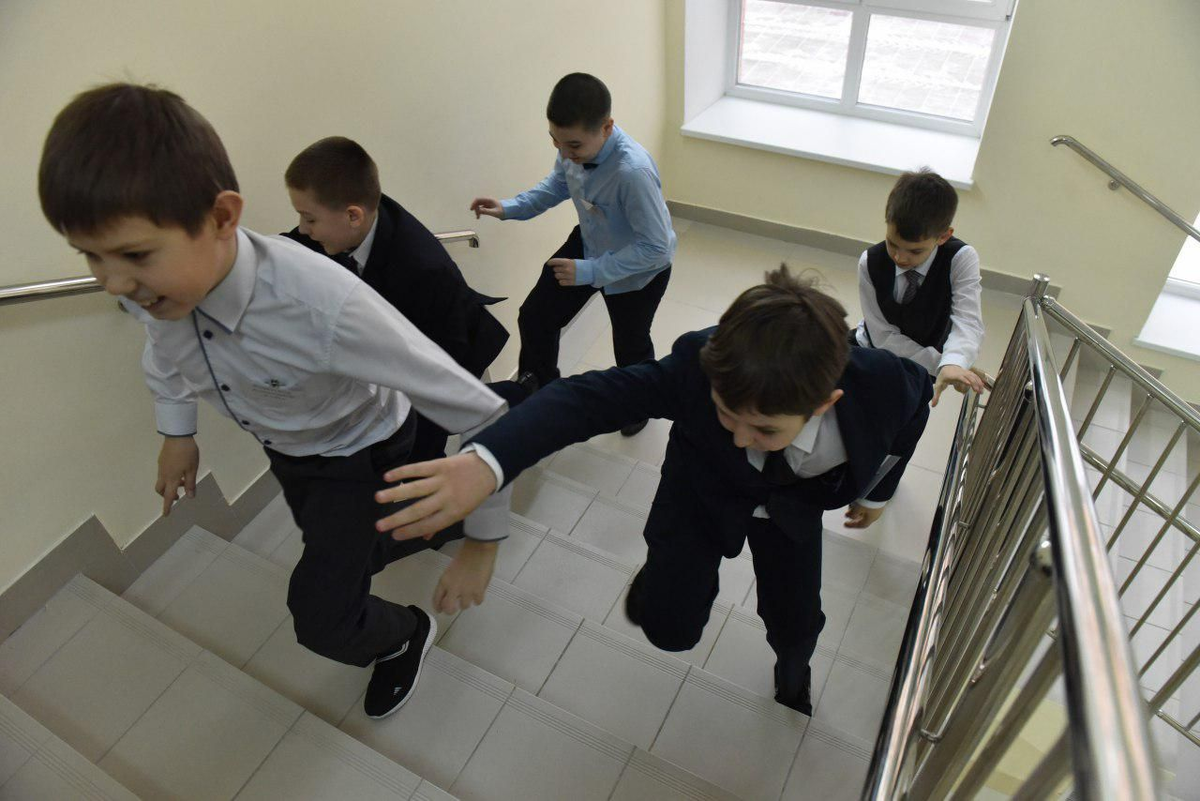 Успешный иск омички против школы из-за тяжелой травмы