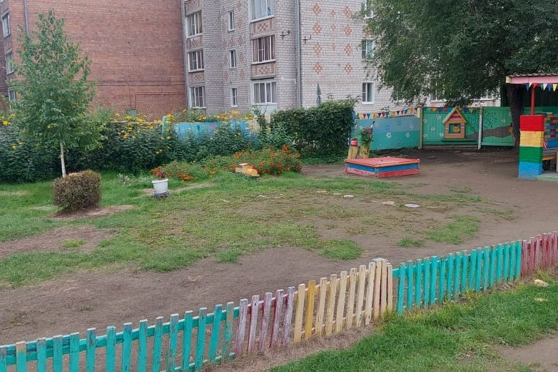 Непредвиденный инцидент: как мужчина смог забрать чужого ребенка из абаканского садика?