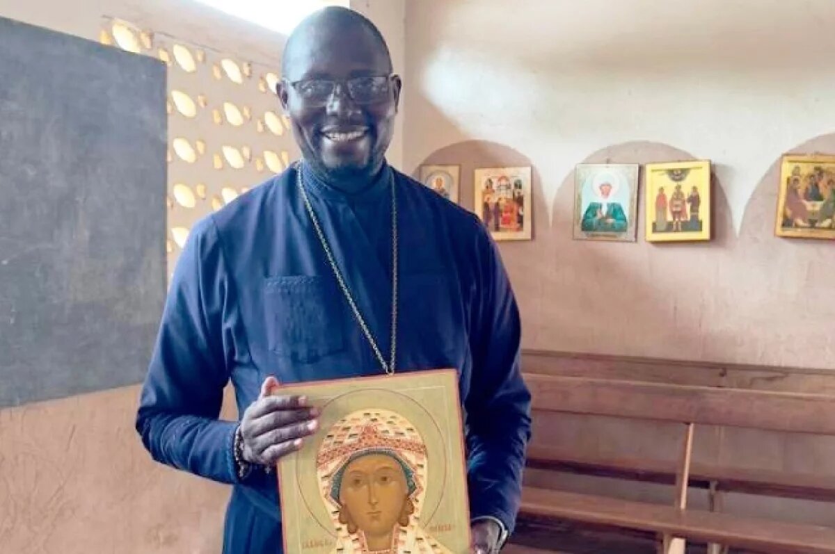    Из Тверской области в Африку отправили христианскую икону
