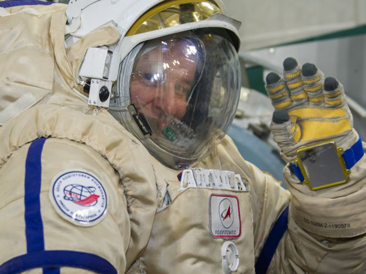 На тренировочном стенде А.Бабкин. фото:картинки яндекса.