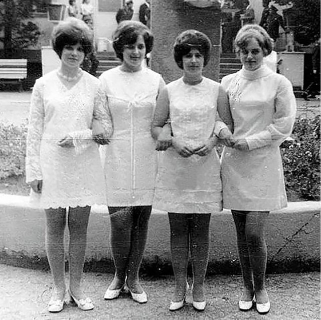 Выпускной вечер, 50-е годы. Источник фото: https://www.yaplakal.com/forum2/st/60/topic2590753.html