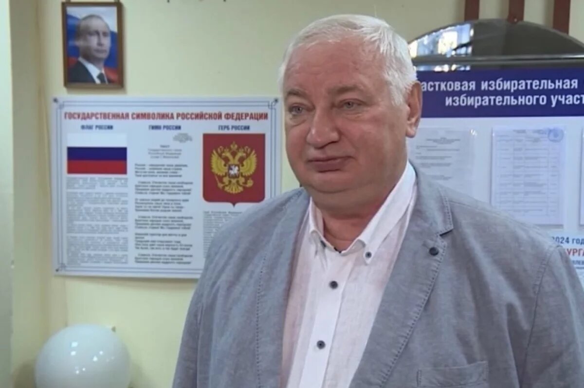    В Петербурге проголосовал главврач 2-й городской многопрофильной больницы