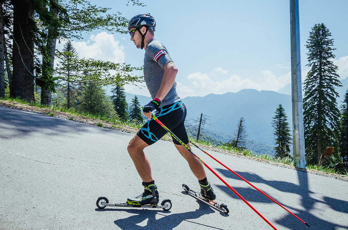 Тренировки на технику на лыжероллерах