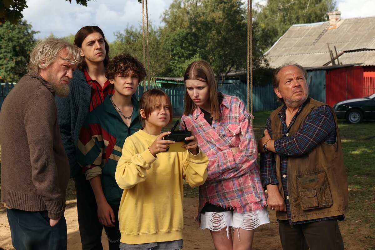 Фото со съёмок сериала «Красное озеро» – продюсерский центр Originals Production и кинокомпания NORM PRODUCTION для KION