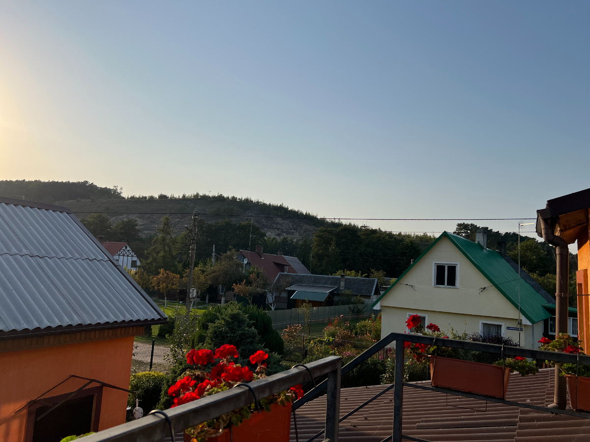 Вид с балкона на окрестности