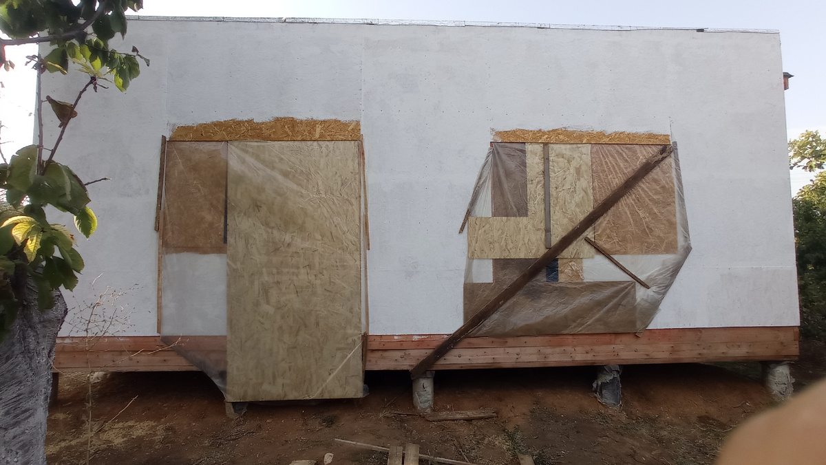 Закрыл окна всем что было.)