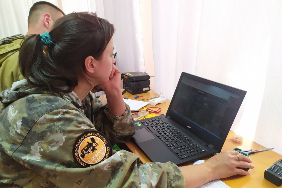    Волонтеры ведут поиски. Фото: ПСО "ЛизаАлерт".
