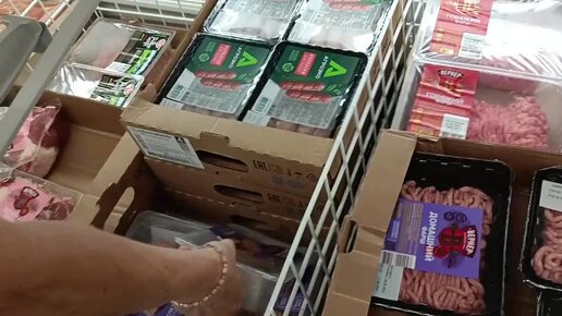 Ну и магазин! Набрали полную тележку продуктов в 