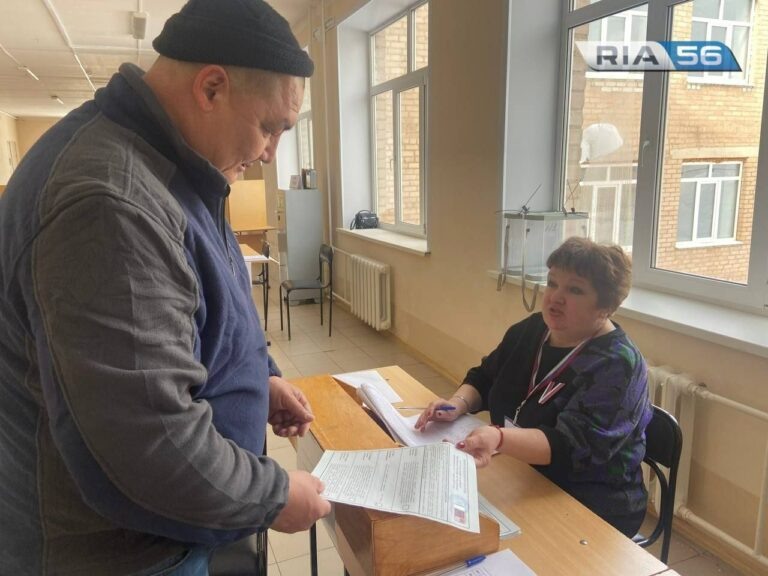    В Оренбуржье начался второй день голосования на выборах губернатора области Андрей Севостьянов