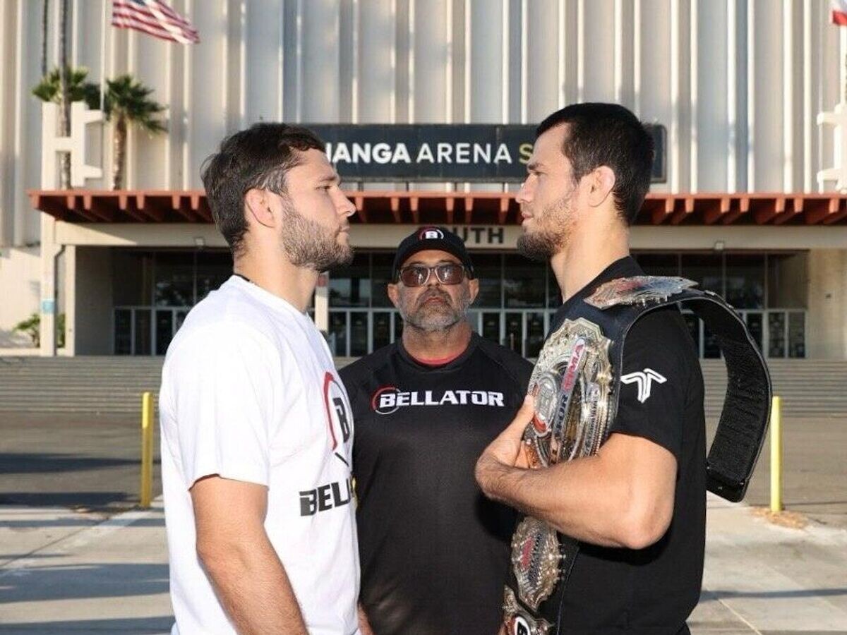    Александр Шаблий и Усман Нурмагомедов© Bellator MMA