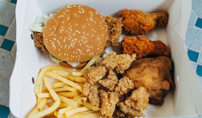    Диетолог назвала самый опасный фастфуд для здоровья