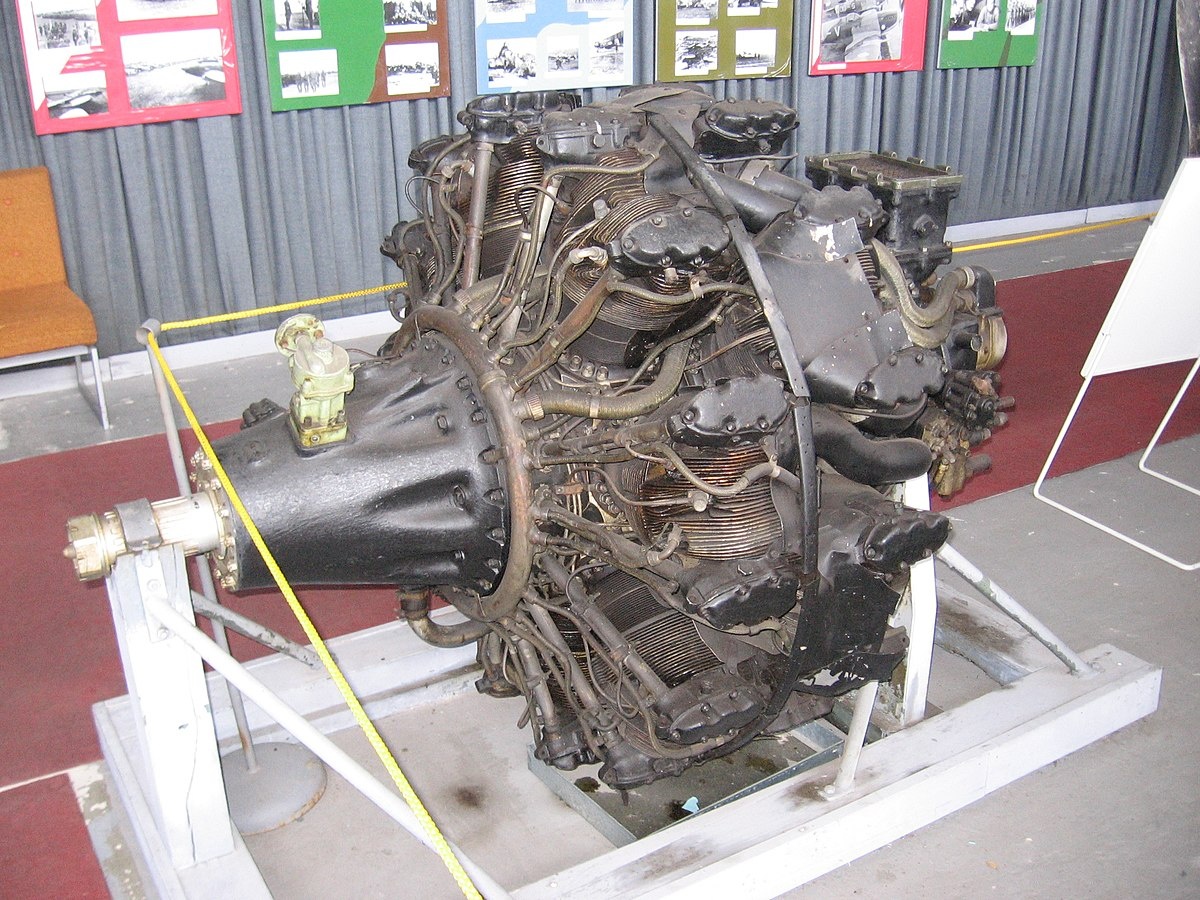 АШ-82