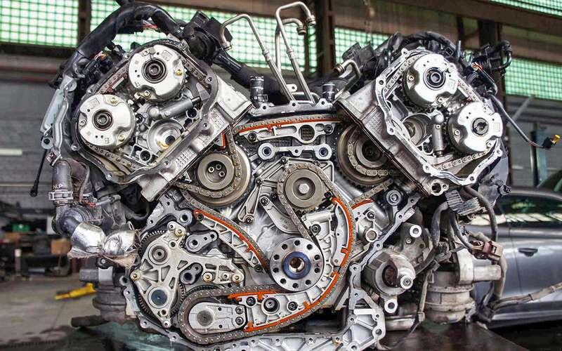    Сложные V‑образные двигатели зачастую требуют применения нескольких цепей в приводе ГРМ.