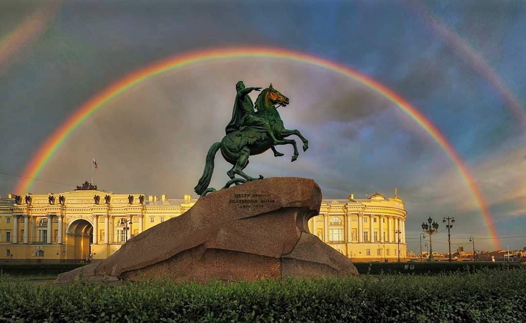 Фото:% Александра Петросяна. Медный всадник. Питер