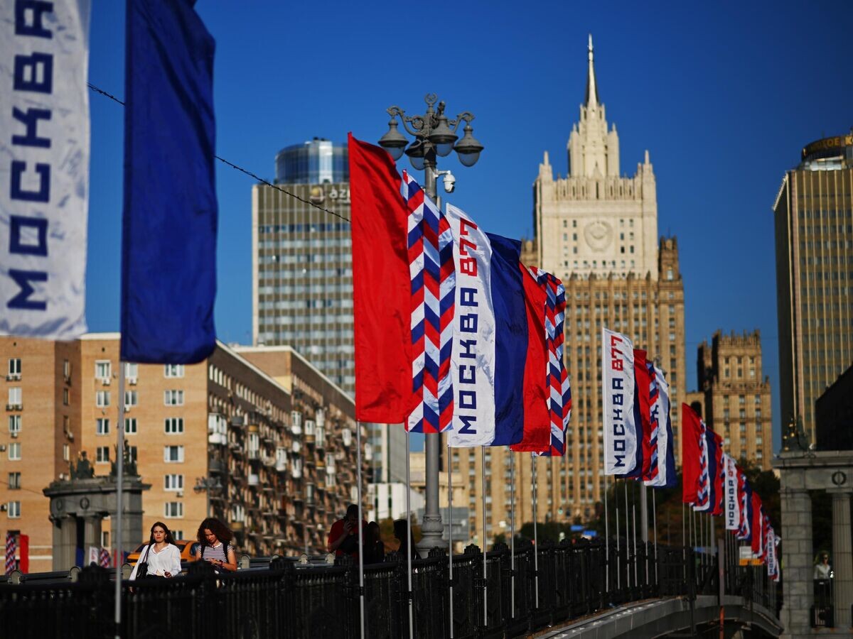    Украшение Москвы в честь Дня города© РИА Новости / Алексей Майшев