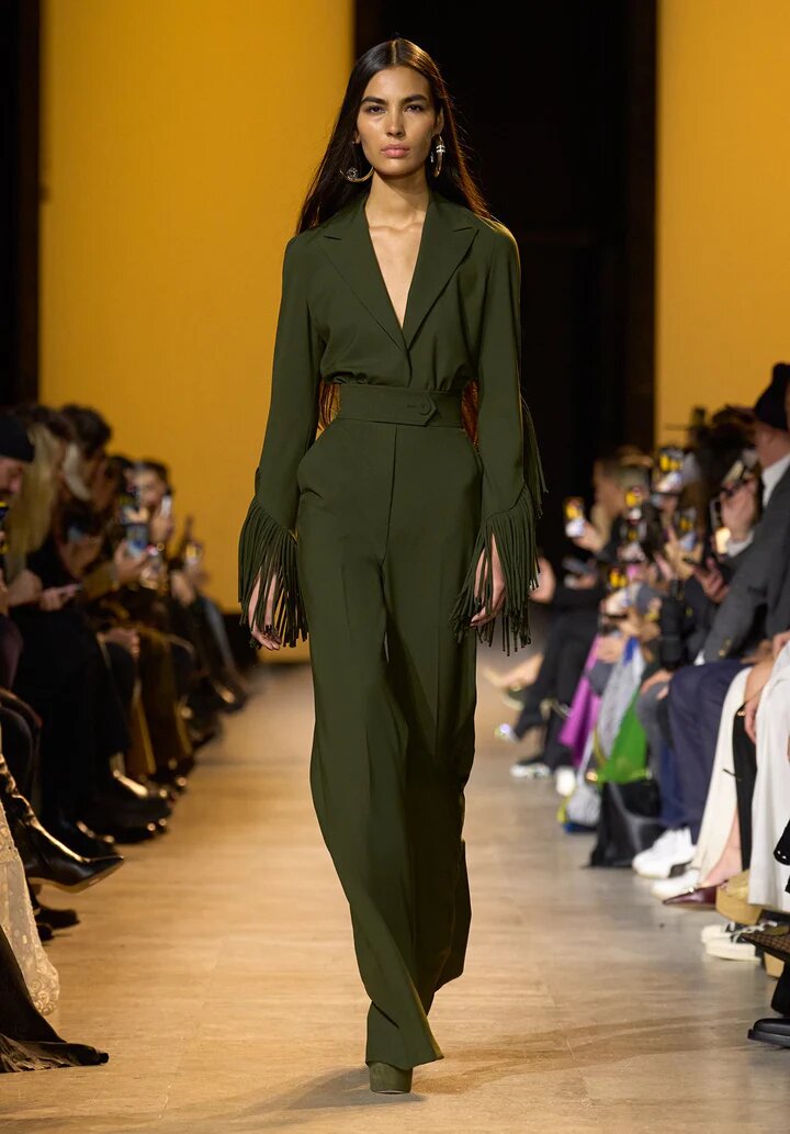 Elie Saab Коллекция Ready-to-Wear Fall/Winter 2024-2025 «Мелодии Грейсленда»