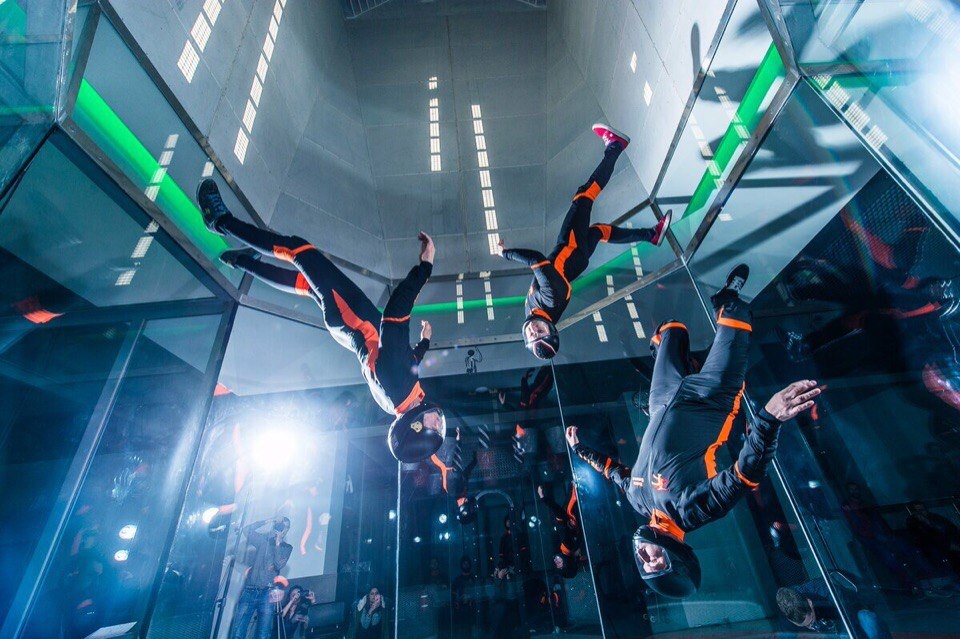 Взмывая в аэротрубе