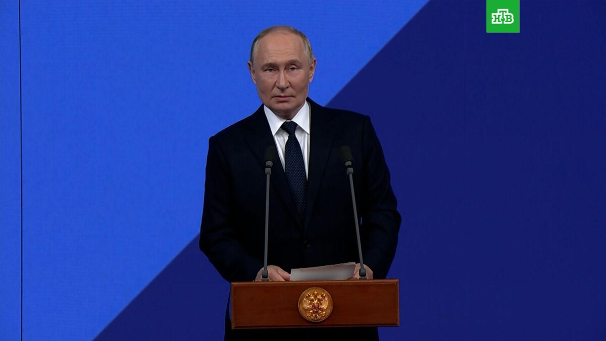    Путин: златоглавая и величавая Москва всегда была и остается сердцем России